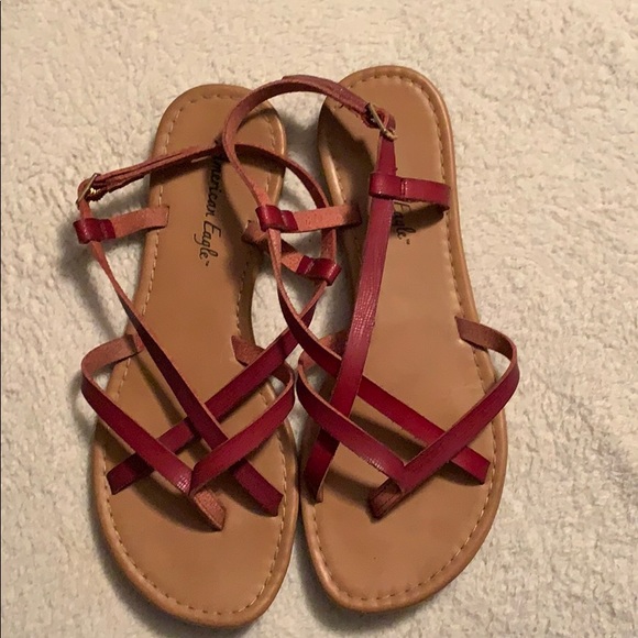 American Eagle Outfitters Shoes - Maroon strapped sandals 🌼marked down price🌼